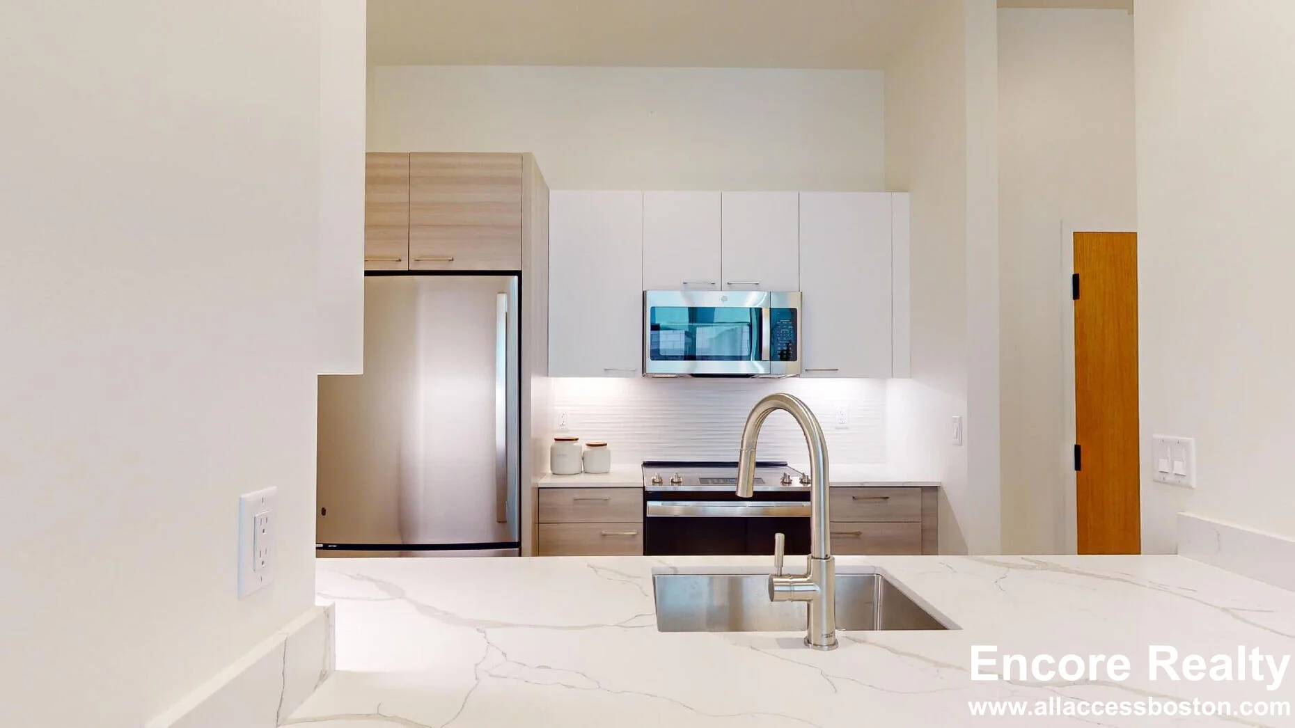 1079 Commonwealth Ave, Allston