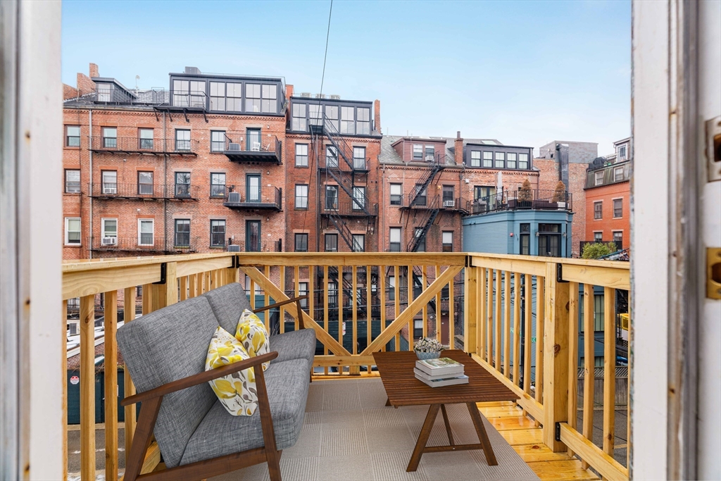 11 East Springfield St, South End