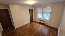 3 bed, 1 bath apartment for rent at 35 Oak Ave Unit 1, Belmont — photo 8 of 12