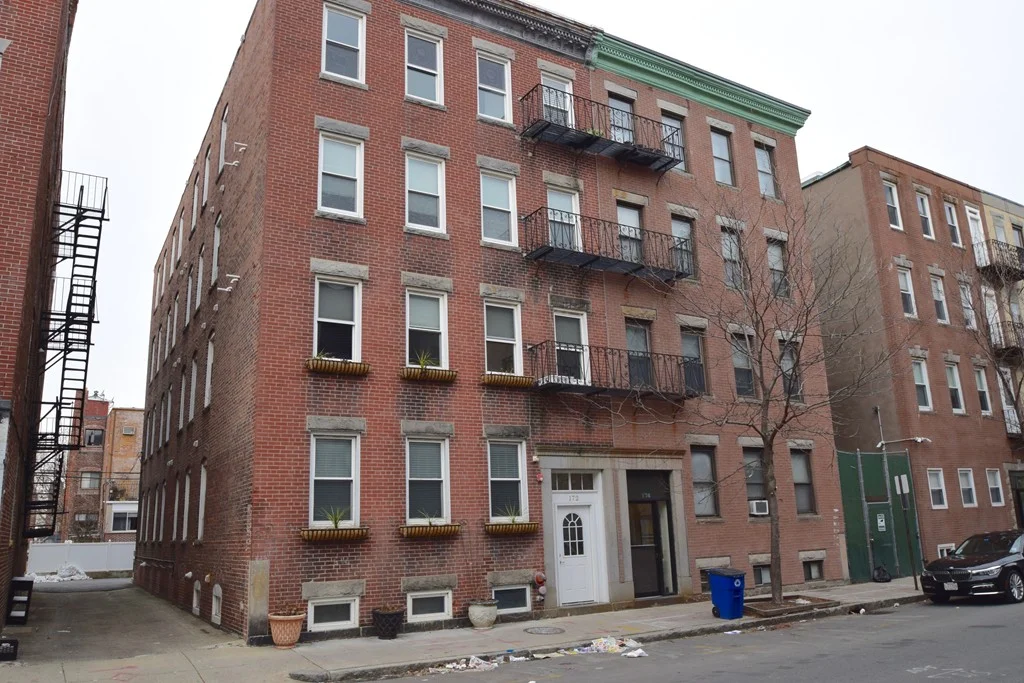 172 Cottage St, East Boston