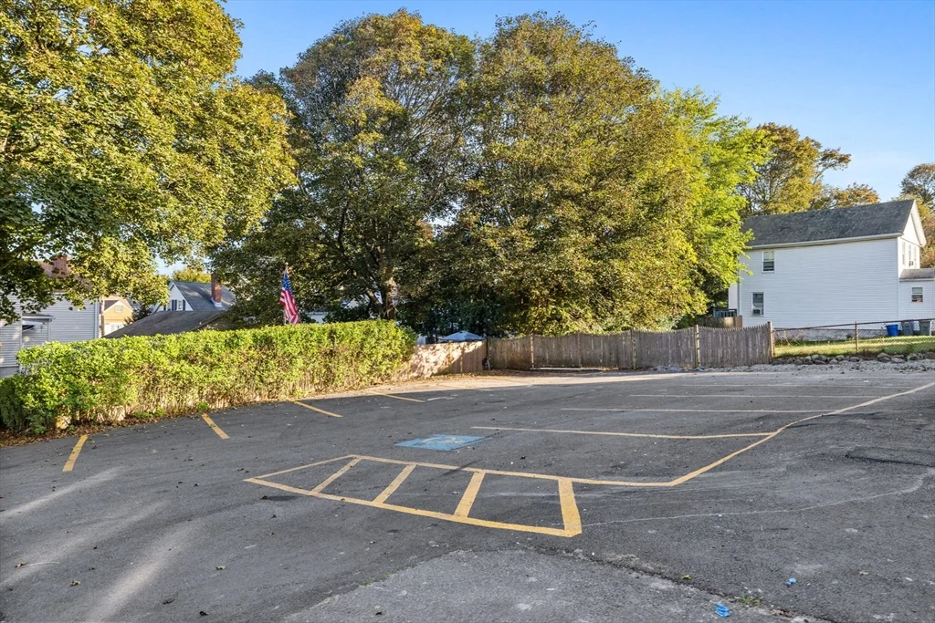 62 Chestnut St, Saugus