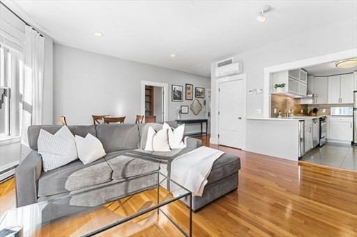 608 Massachusetts Ave, South End