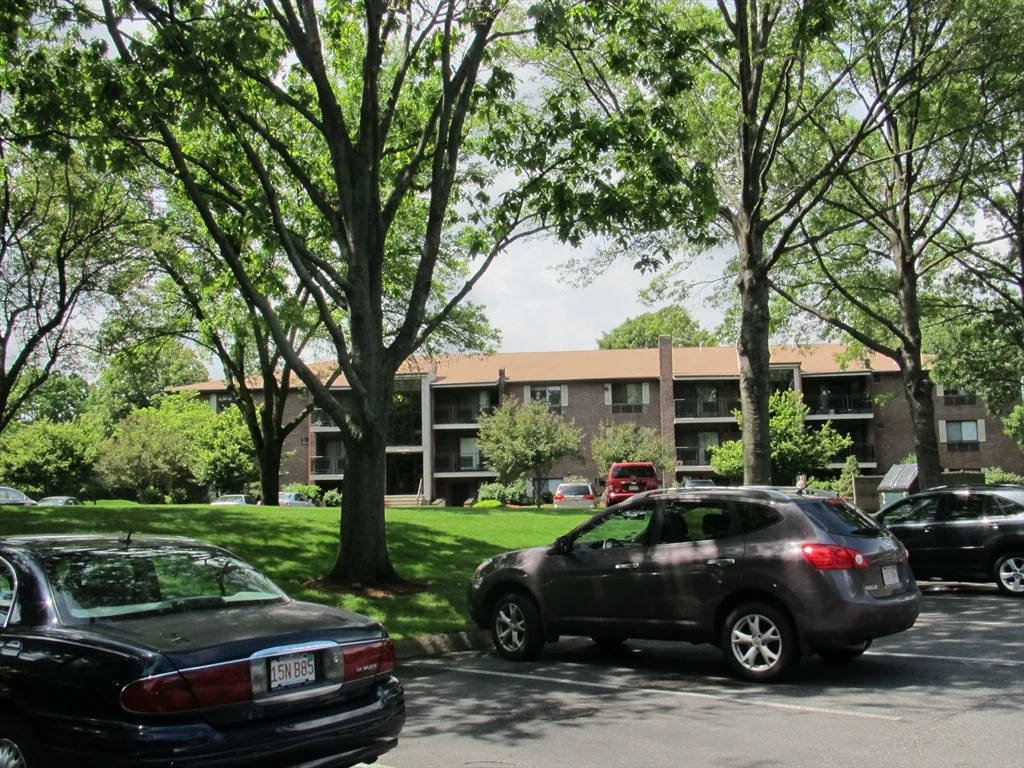 2340 Commonwealth Ave, Newton