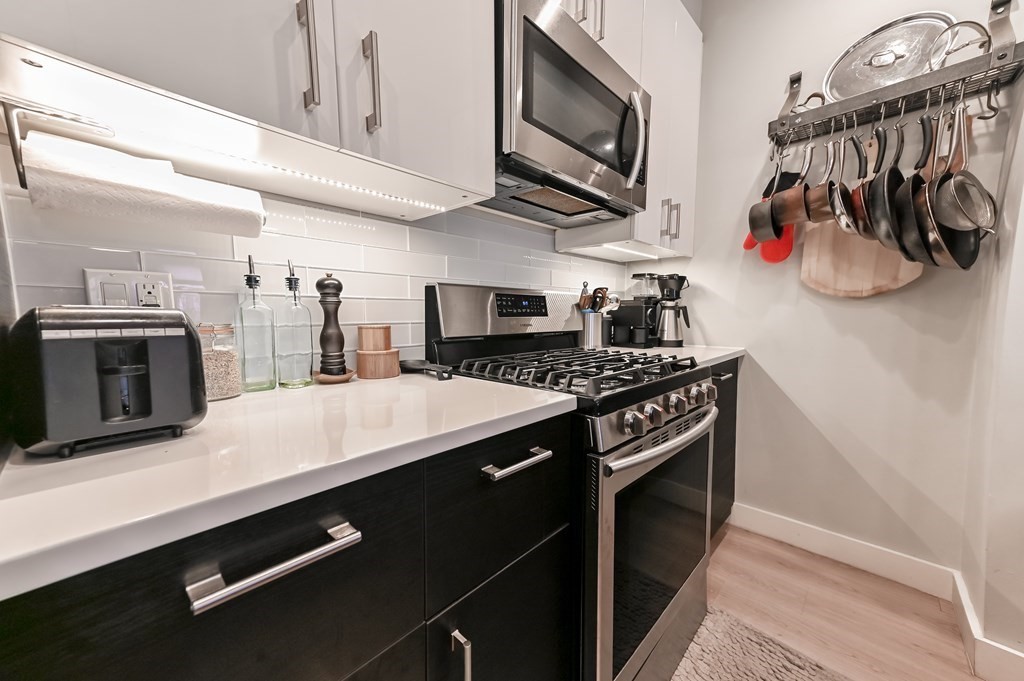 85 Everett St, East Boston