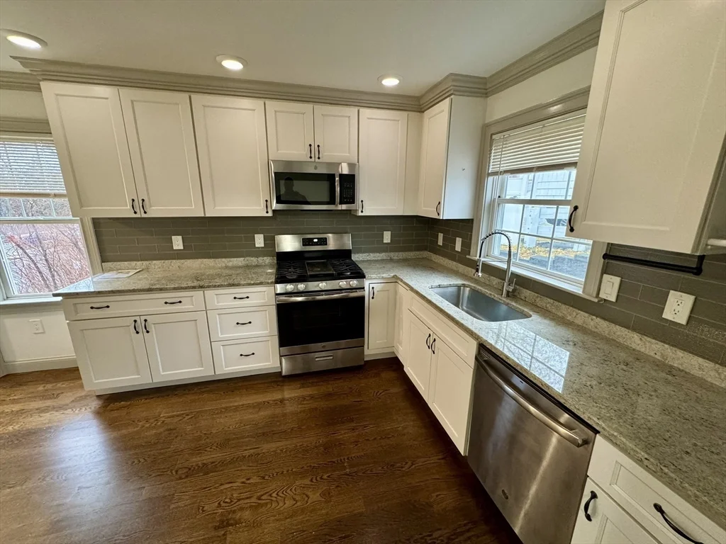 2591 Washington St, Roxbury