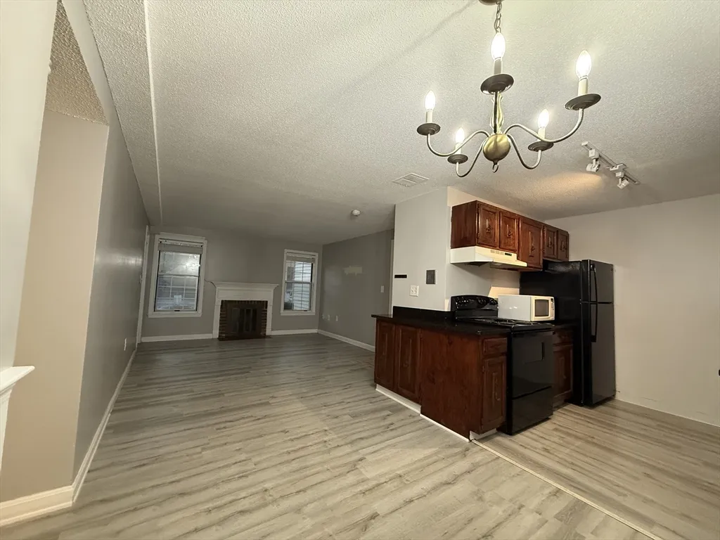 34 Walden Dr, Natick