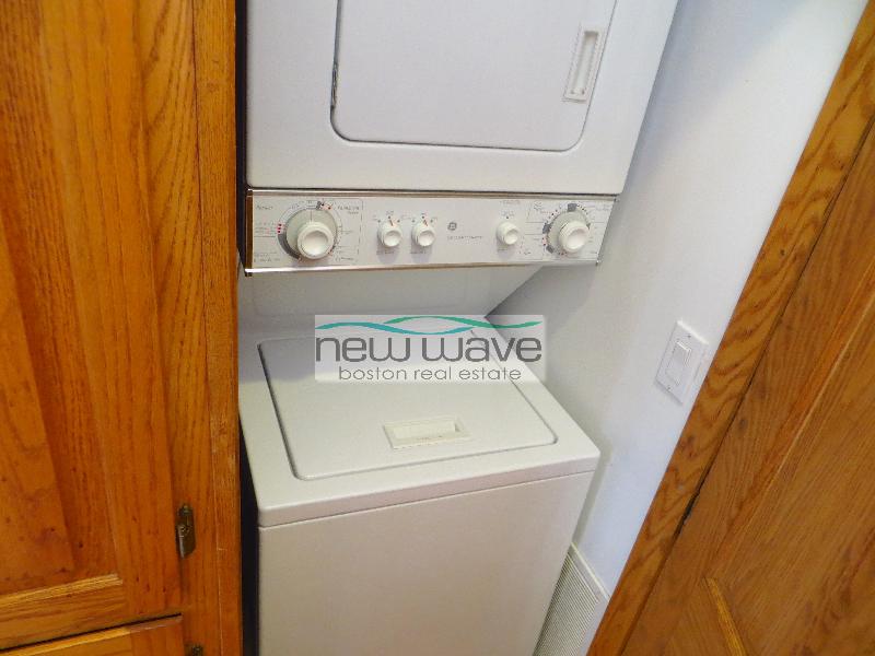 17 Holyoke St, South End