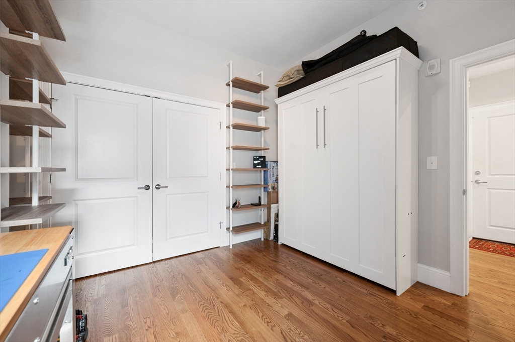 338 Meridian St, East Boston