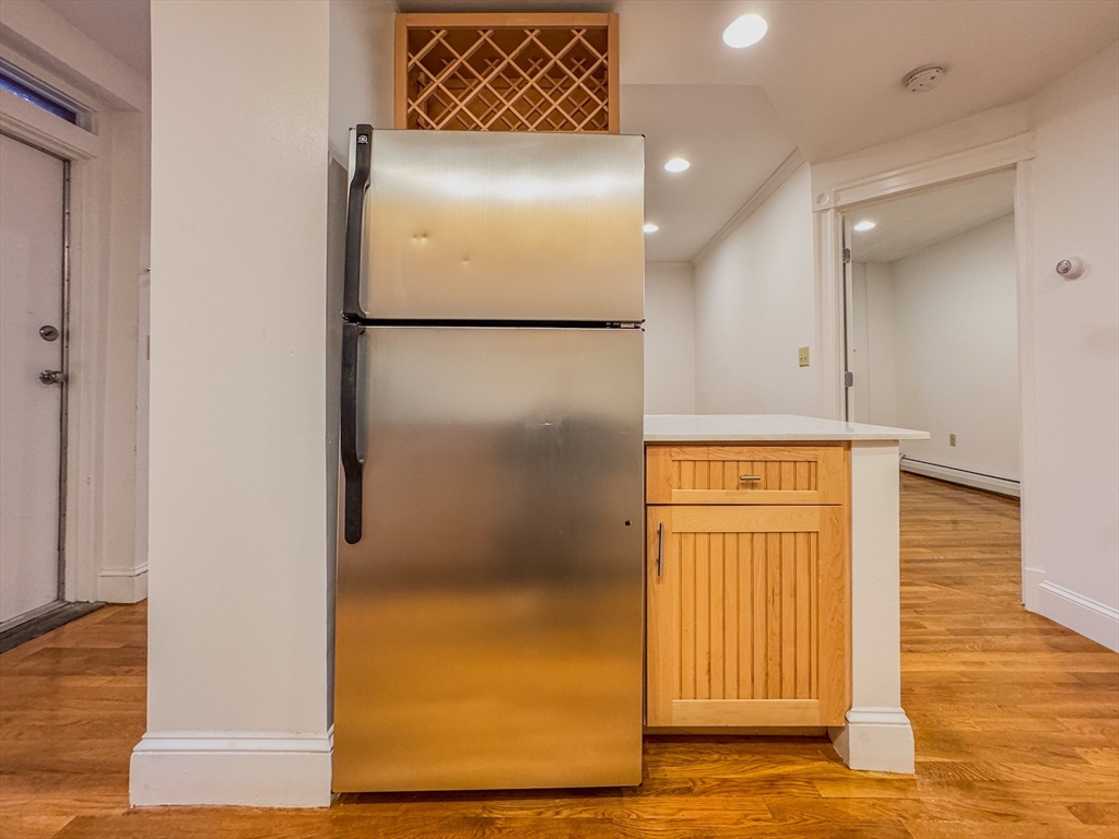 195 Commonwealth Ave, Back Bay