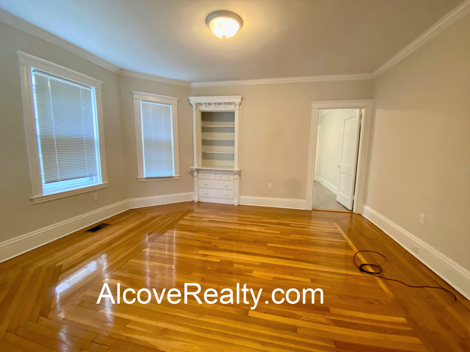 92 Powder House Boulevard, Teele Square