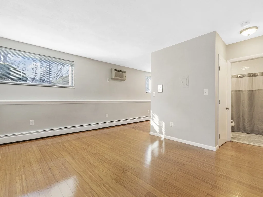 180 River St, Waltham