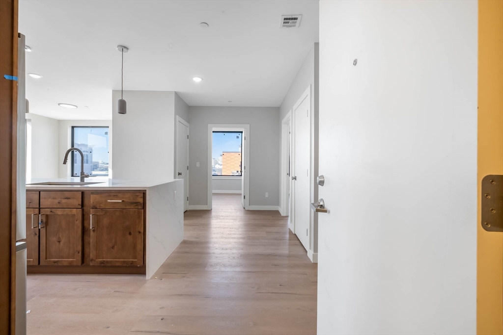 400 W Broadway, South Boston