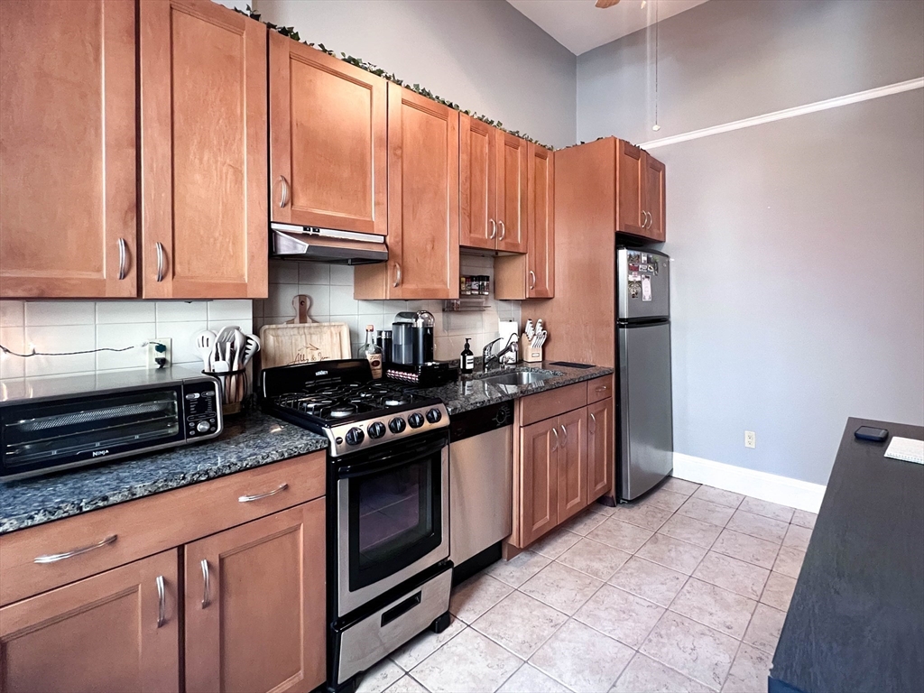 8 Garrison, Back Bay