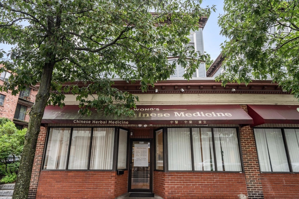 570 Washington St, Brighton