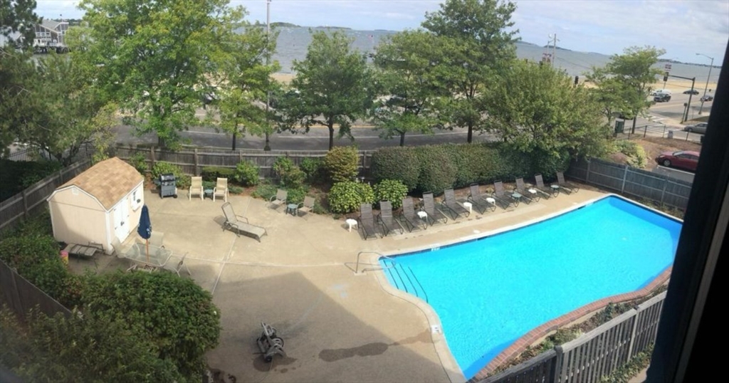 677 Quincy Shore Dr, Quincy