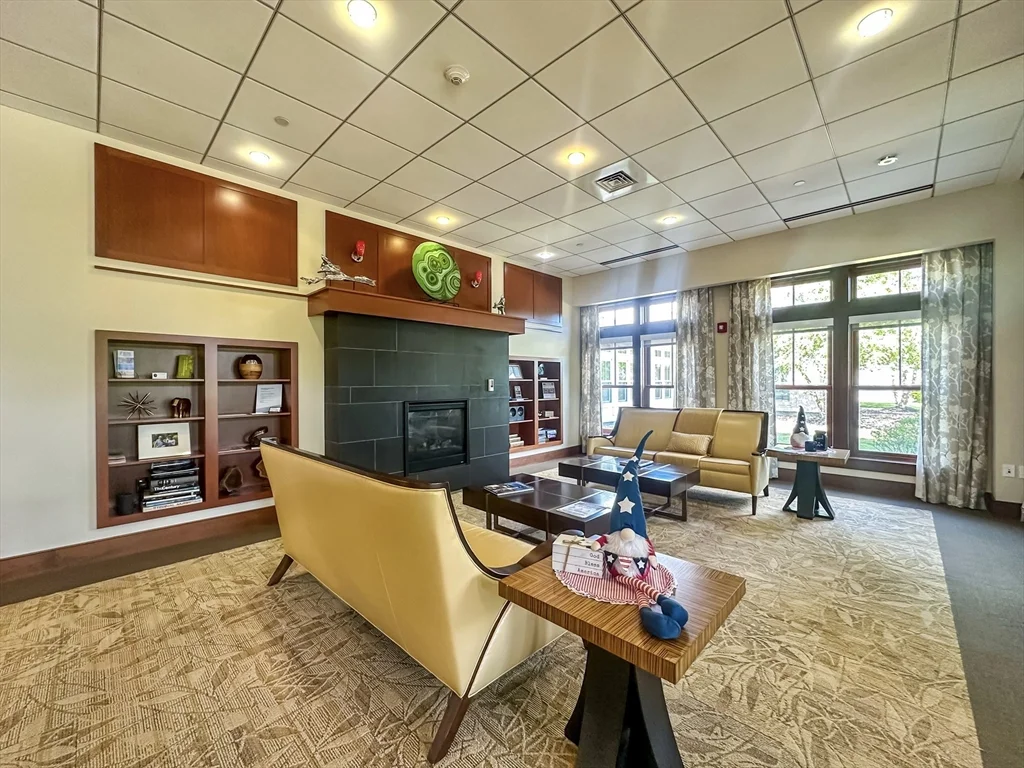 25 Stonehaven Dr, Weymouth