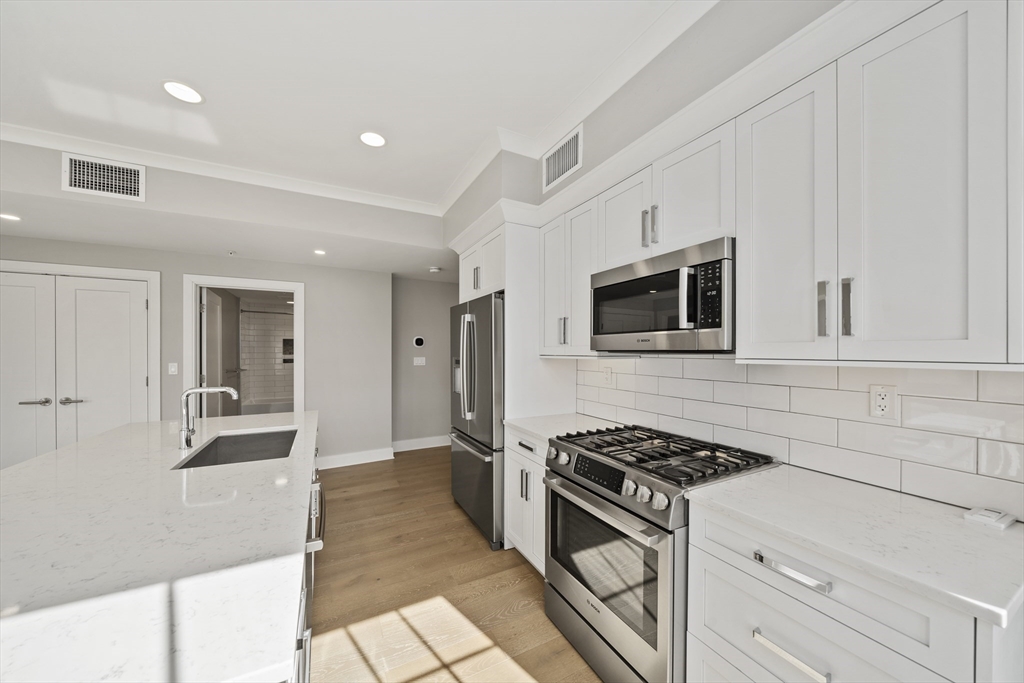 353 Summer St, Davis Square