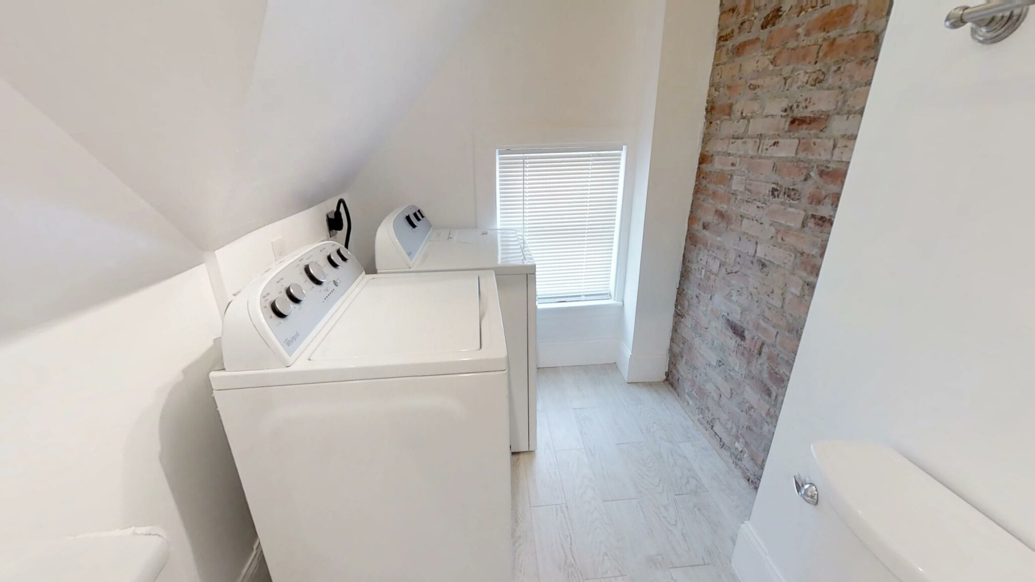 89 Morrison Ave, Powder House Square