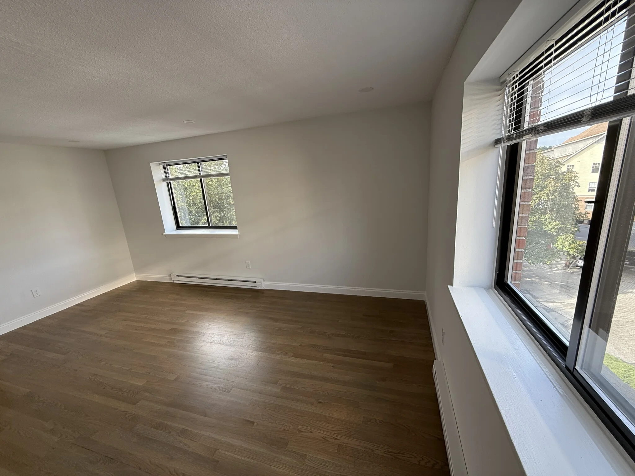 320 Hammond Pond Pkwy, Chestnut Hill