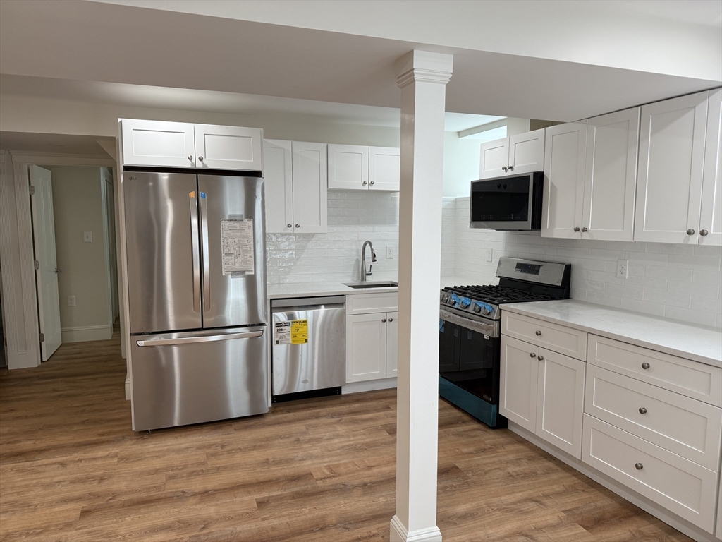 12 Manchester Rd, Coolidge Corner