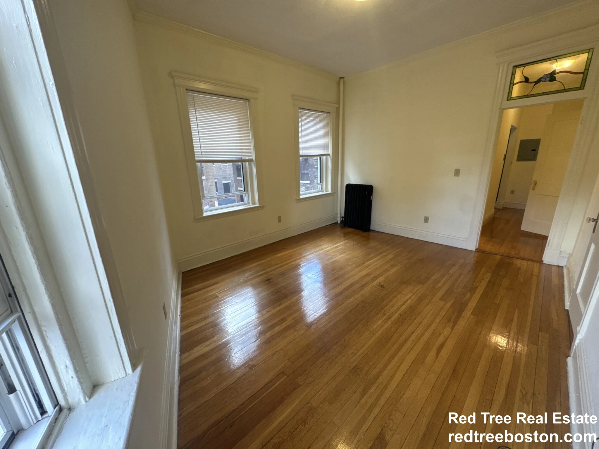 106 Queensberry St, Fenway