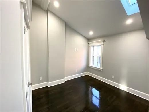 209 Green St, Cambridgeport