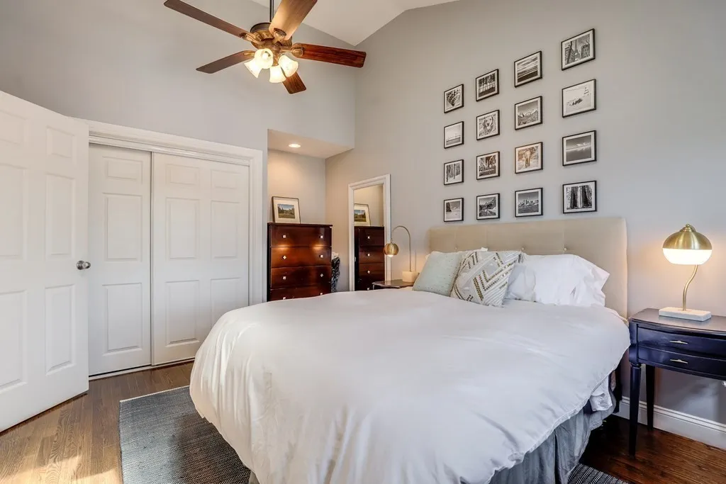 154 W 3rd St, South Boston