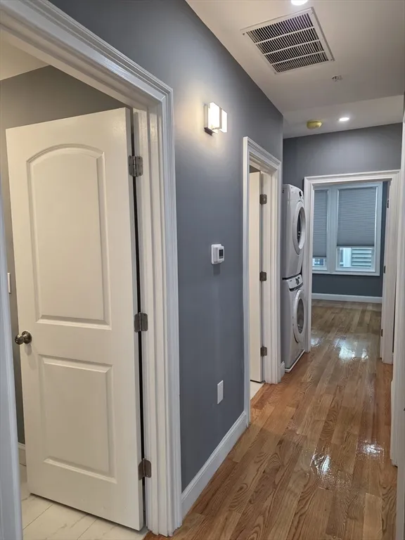 339 Cambridge St, East Cambridge