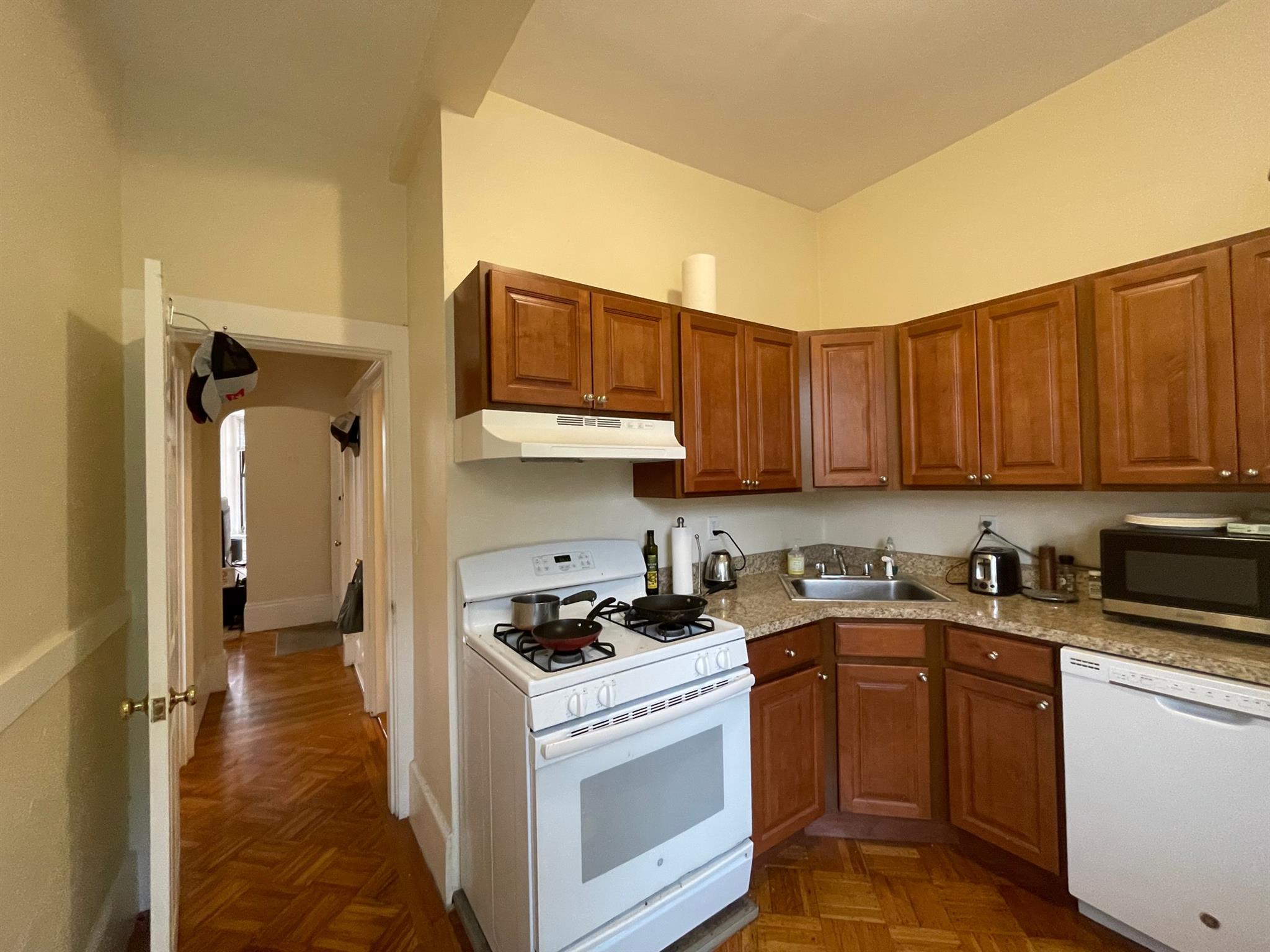 55 Adams St, Winter Hill