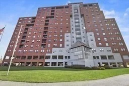 750 Davol St, Fall River