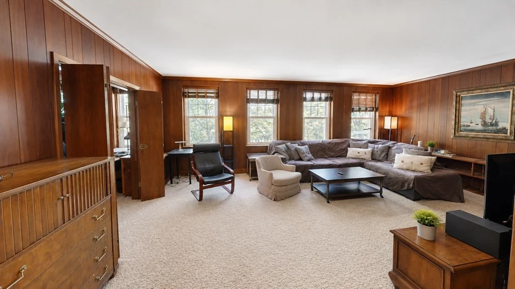70 Winchester St, Coolidge Corner