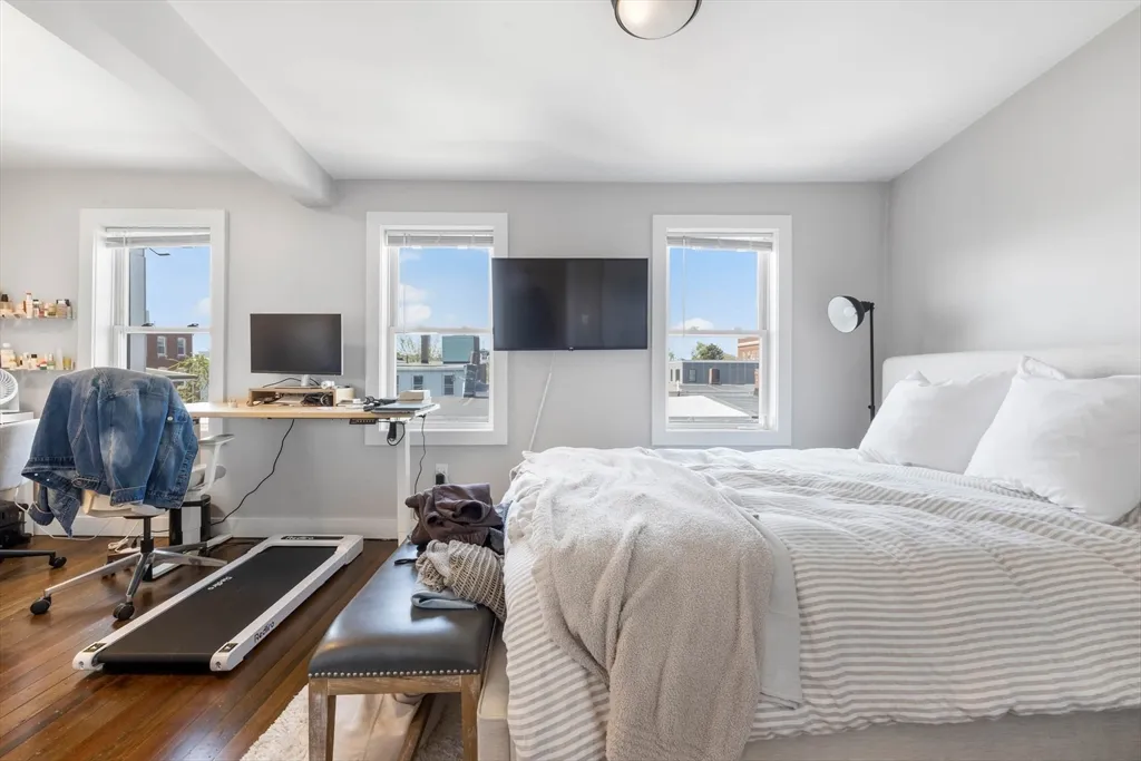 20 Grimes St, South Boston