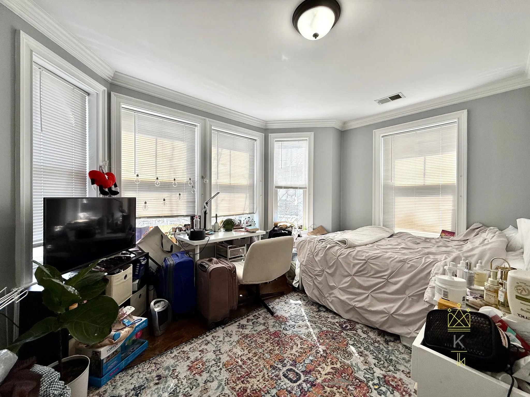 8 Nira Ave, Jamaica Plain