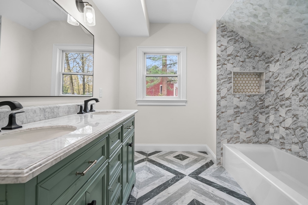 653 Chestnut St, Newton