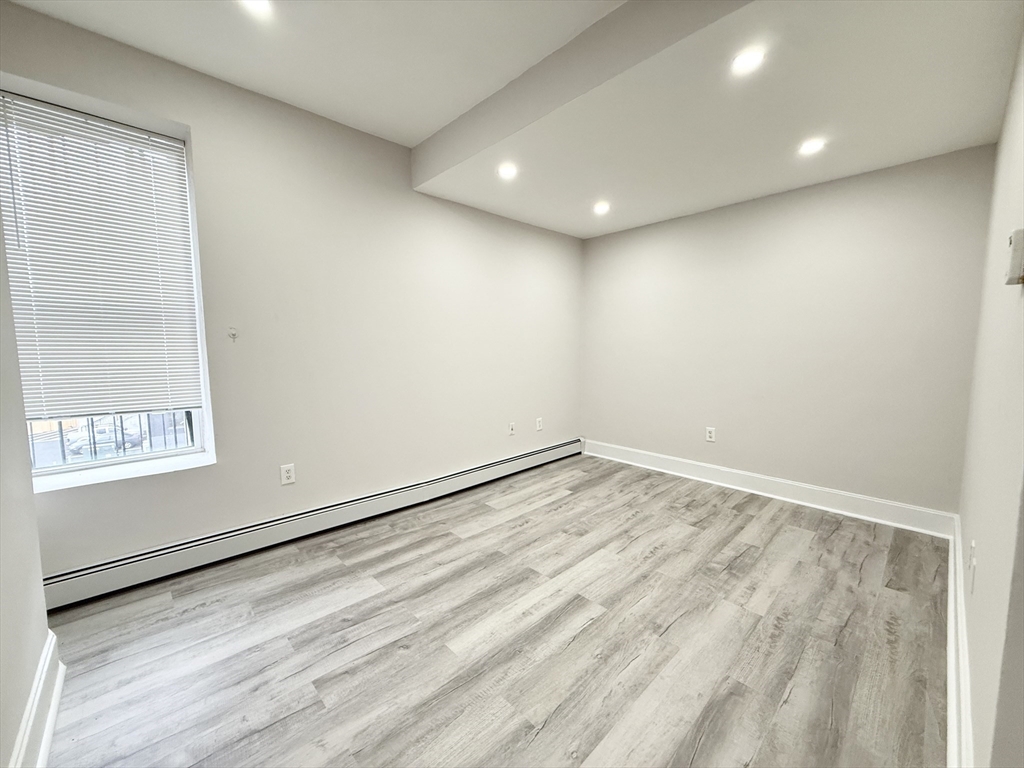 15 Ruggles St, Roxbury