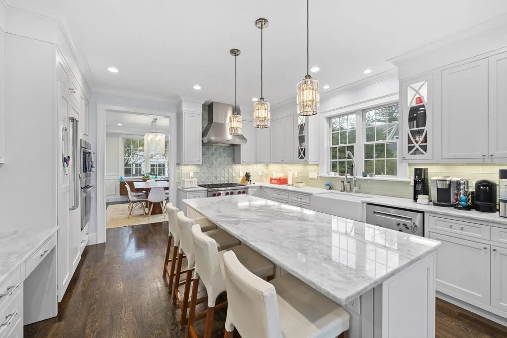 11 Woodhaven Rd, Waban