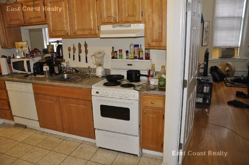 3 Sutherland Rd, Brighton