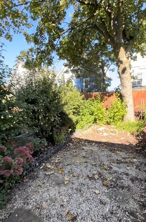 79 Hudson, Powder House Square