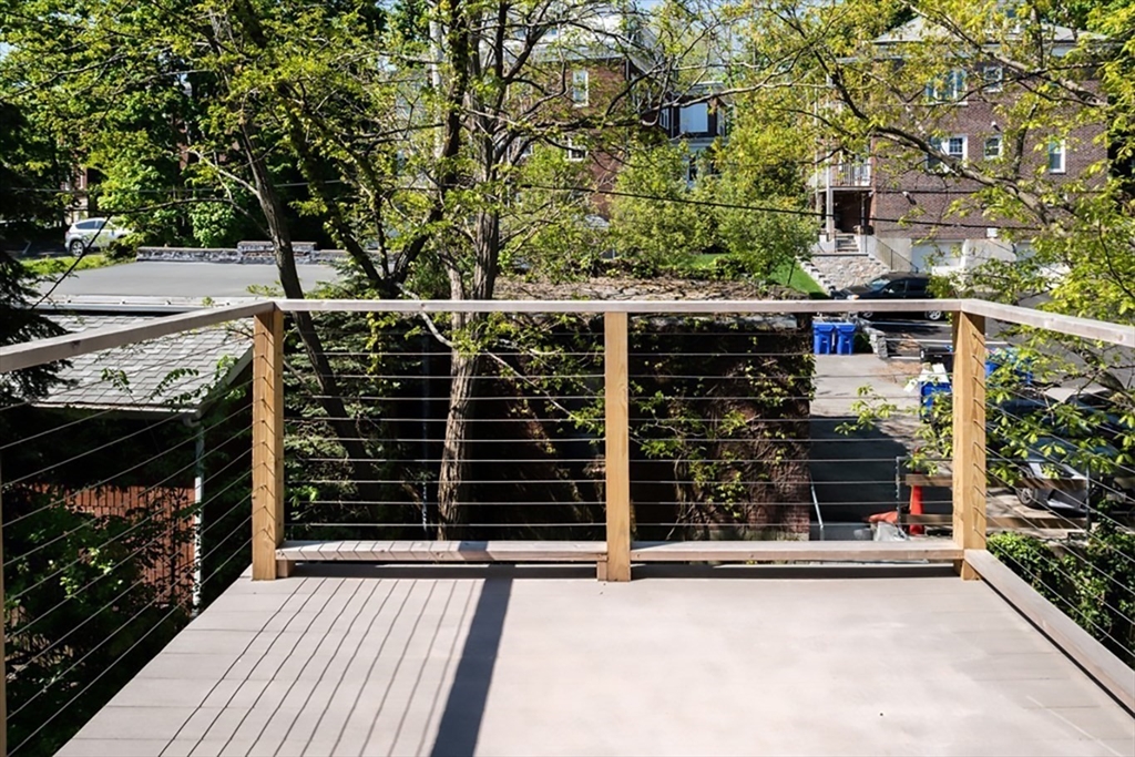 15 Colbourne Crescent, Brookline