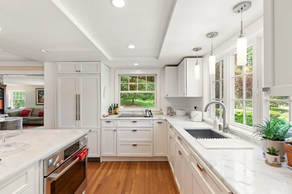 368 Main St, Lynnfield