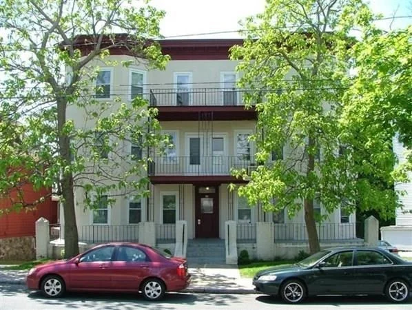 100 Quincy Ave, Winthrop