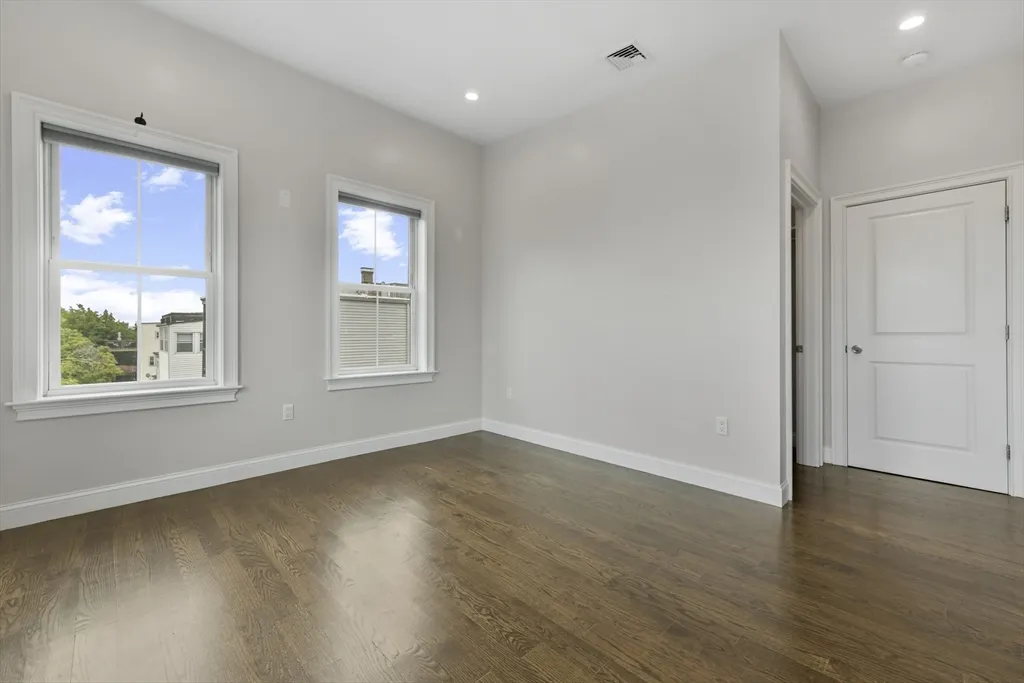 189 Trenton St, East Boston