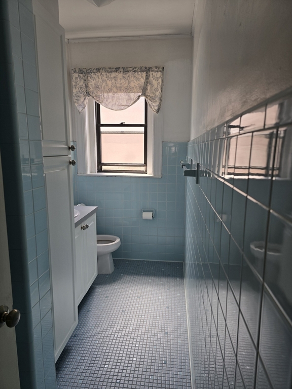 899 Beacon St, Fenway