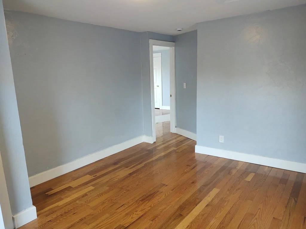 96 Pleasant St, Marlborough