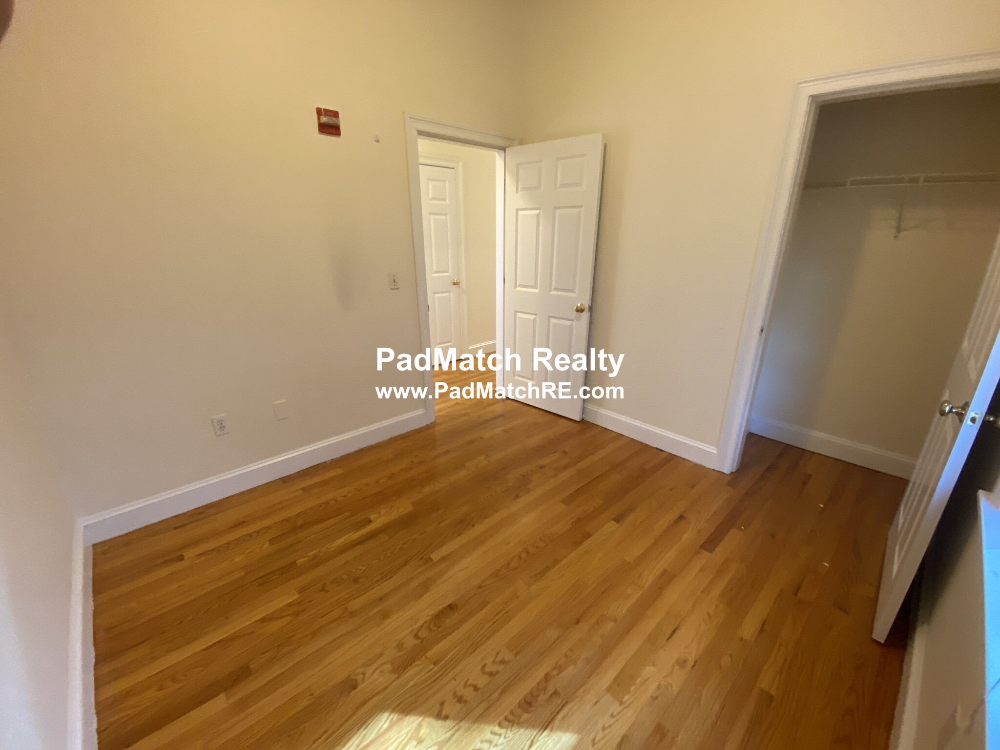 9 Gardner St, Allston