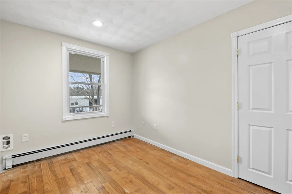 515 Winthrop St, Rehoboth