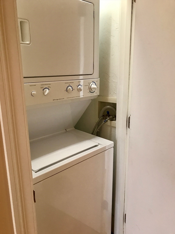 360-362 Dorchester St, South Boston