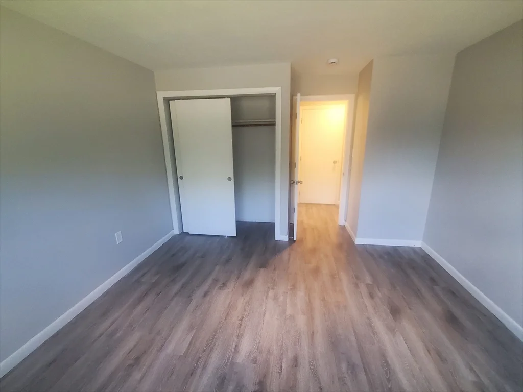 55 David Ter, Norwood