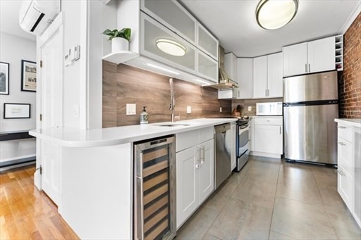 608 Massachusetts Ave, South End