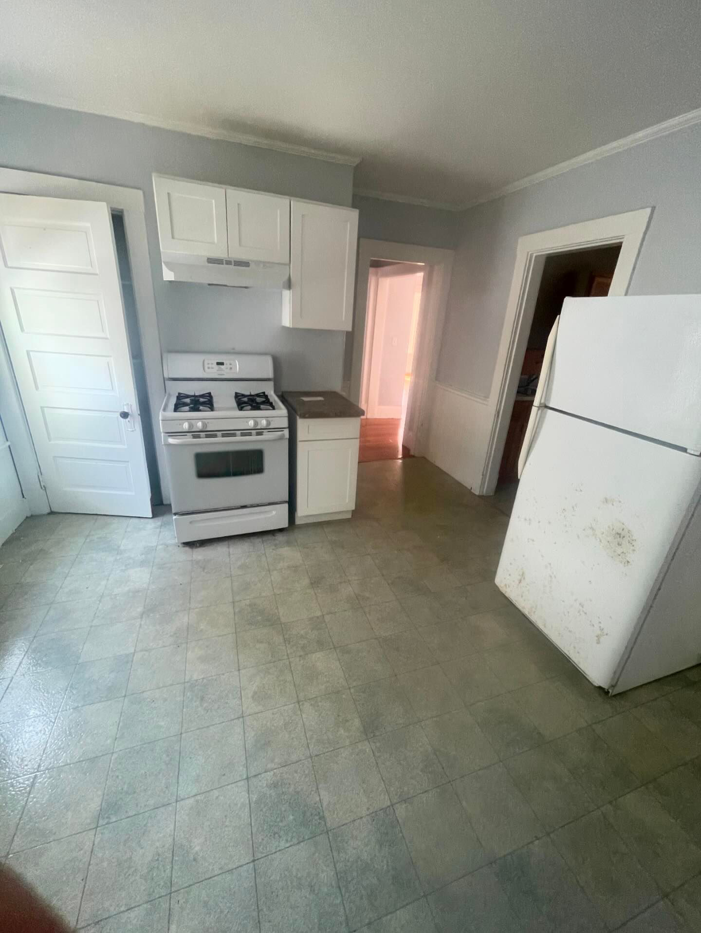 3 bed, 1 bath apartment for rent at 25 Osborne St Unit 1, Peabody — photo 7 of 22